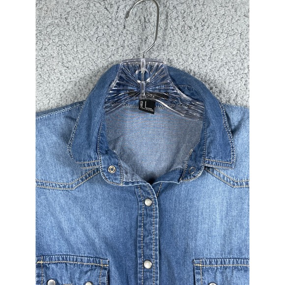 Forever 21 Women's Chambray Denim Pearl Button Up Shirt Size S - Picture 4 of 11